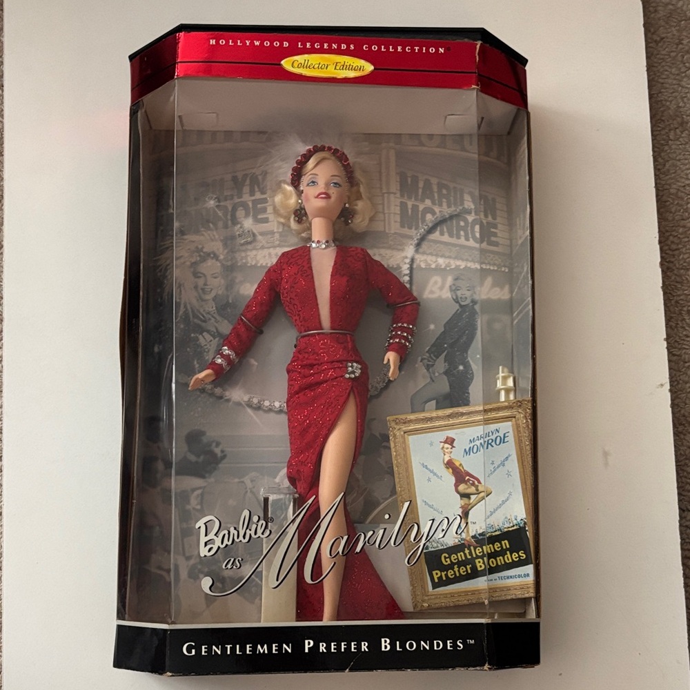 Barbie Hollywood Legends Collector Edition Marilyn Monroe in Red Gown